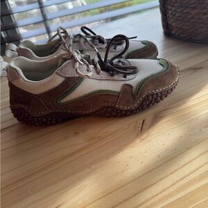 Casual Women's Beige and Green Sneakers